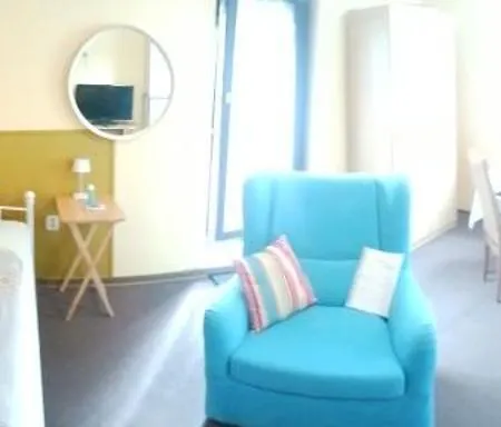 Moebliertes Zimmer Neurenberg Buitenkant foto